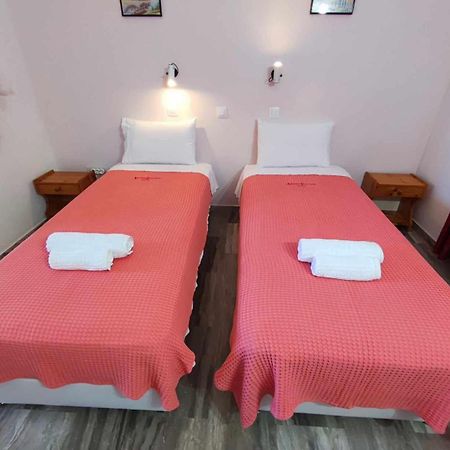 Marianna House Hotel Agios Georgios Pagon Buitenkant foto