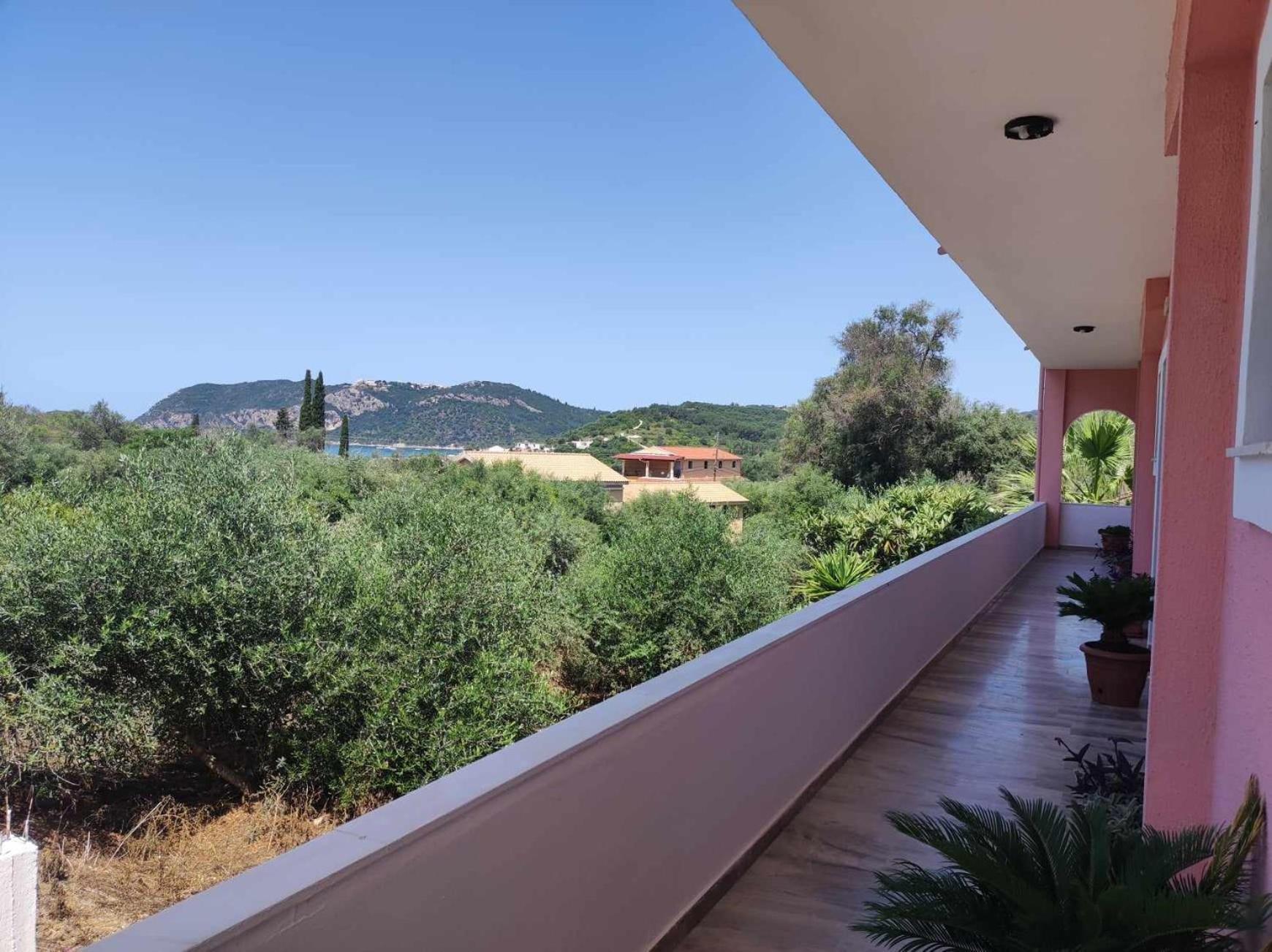 Marianna House Hotel Agios Georgios Pagon Buitenkant foto