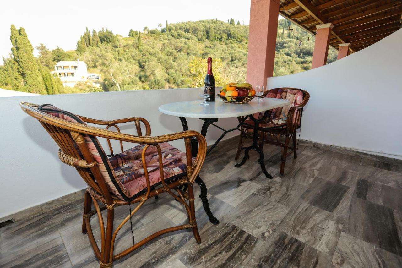 Marianna House Hotel Agios Georgios Pagon Buitenkant foto