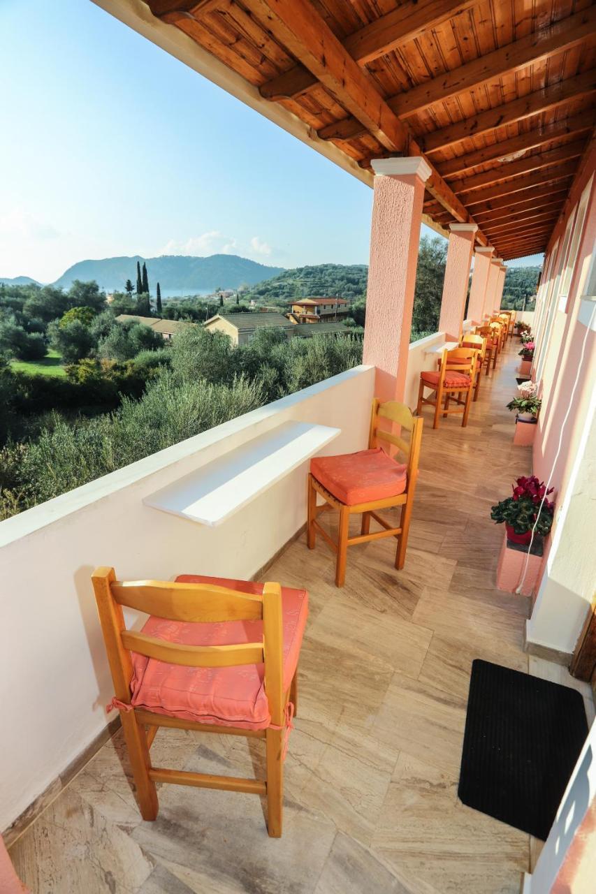 Marianna House Hotel Agios Georgios Pagon Buitenkant foto